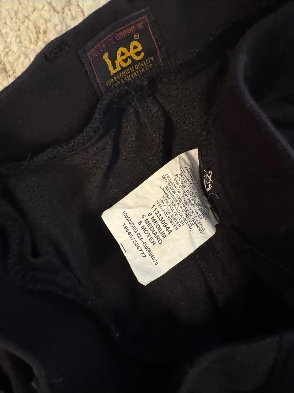 Lee denim black cargo skirt w/ mesh shorts under, size 6, EUC